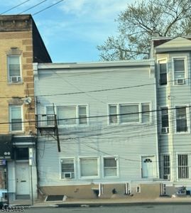 191 1St Ave