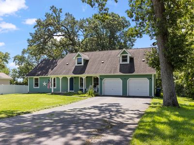 43W753 Oakleaf Dr