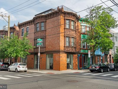 701 S 6th St