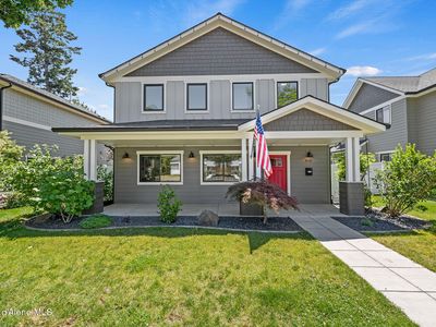 818 E Lakeside Ave