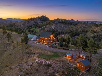 646 Stormy Peaks Dr