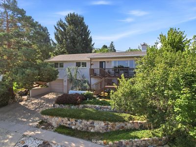 2336 E Cavalier Dr