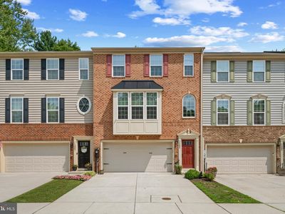 1305 Dickinson Ct