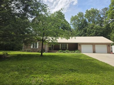 176 Redwood Ln