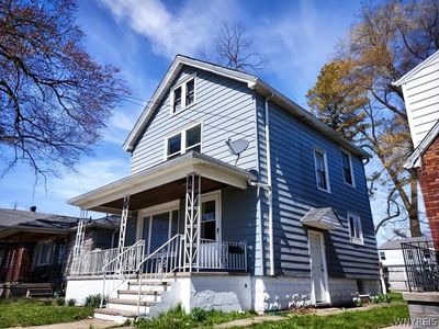 1126 La Salle Ave