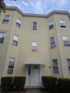 109 Grover St