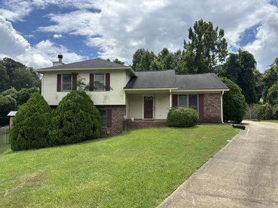 636 Wandering Ct