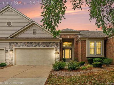 39489 Edgewater Dr