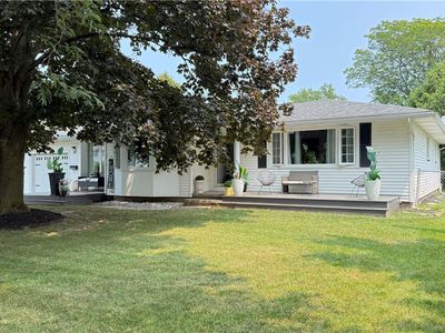 375 Angelus Dr