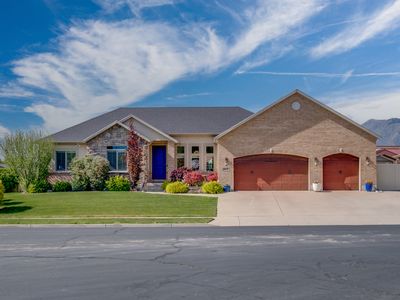 1517 E 1410 S