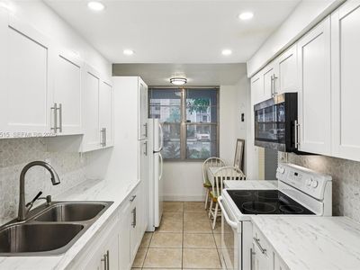 2900 NW 48th Ter APT 115