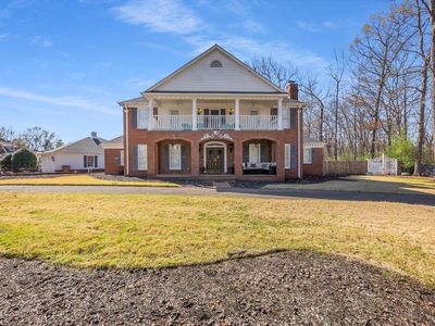 1235 Dexter Ln