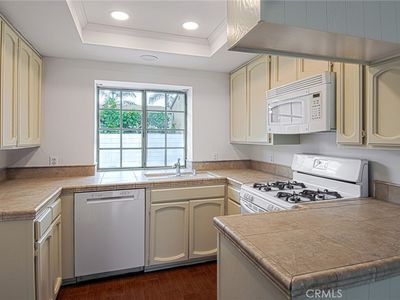 2652 Santa Ana Ave APT E