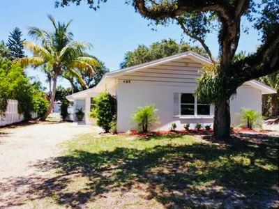 635 HOLLY ROAD