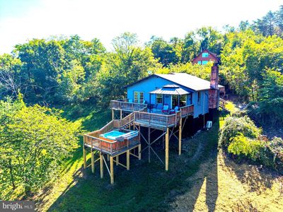665 Overlook Dr