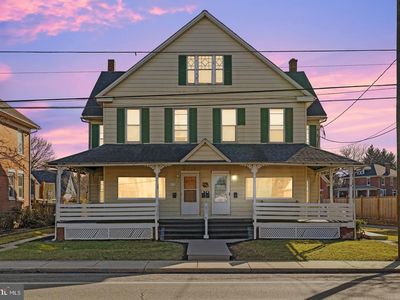 286 E Main St