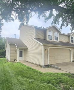 Property at 2529 Crestline Ct, Lawrence, KS
