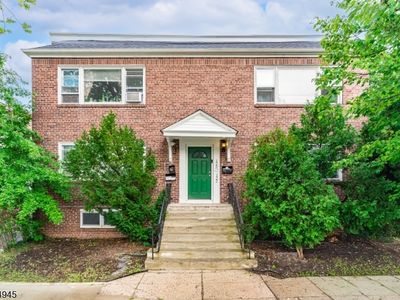 120-122 Tuxedo Pkwy