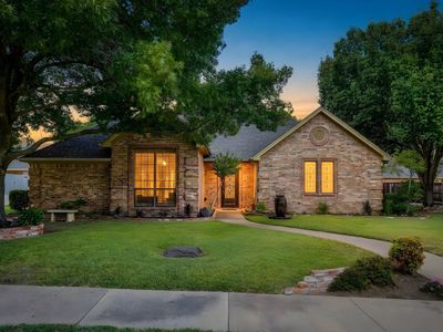Property at 990 Oak Ridge Dr, Keller, TX