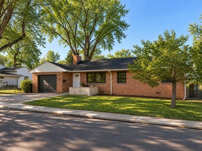 6 Sunset Cir