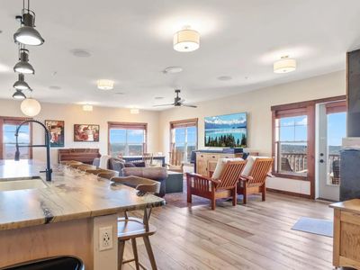 32 Soaring Eagle Ln