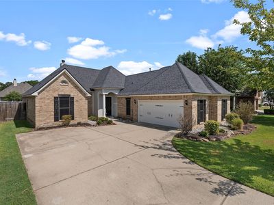 3911 Le Brooke Ln