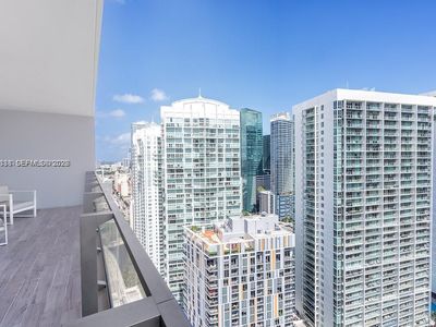 68 SE 6th St #2807