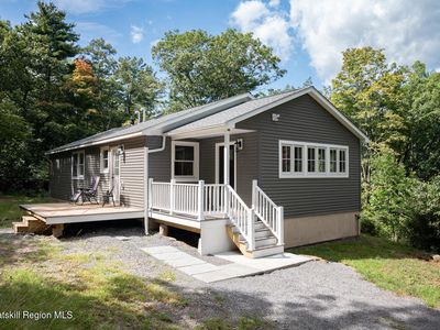 273 Pollys Rock Road
