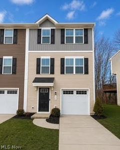 Property at 716 Pine Spring Dr, Painesville, OH
