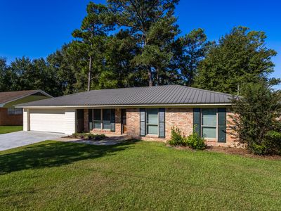103 E Lakewood Dr