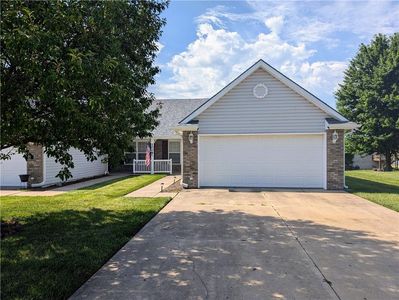 Property at 1008 E Chestnut Ct, Savannah, MO