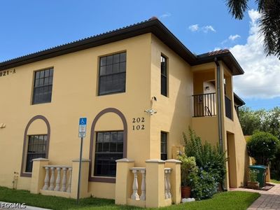 4921 SW 16th Pl APT 202
