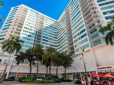 7135 Collins Ave APT 625