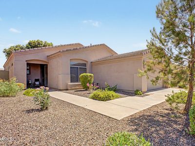 3901 E CARTER Drive