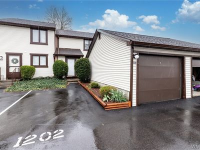 1202 Charlesgate Cir