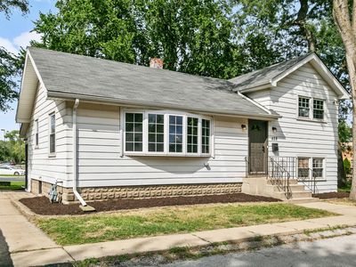 428 E 156th Pl