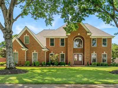 1563 Collingham Dr