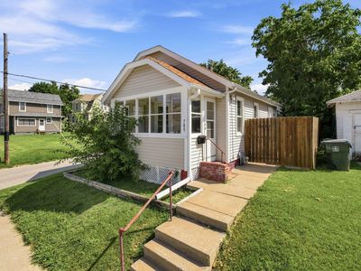 Property at 709 Cedar St, Muscatine, IA