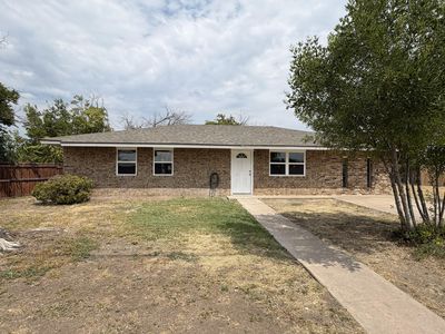 202 Burleson St