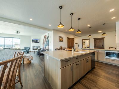 540 Nucleus Ave #306