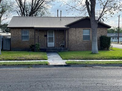 208 S Franklin Ave