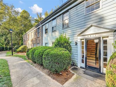 2821 E Bleeker Sq #H