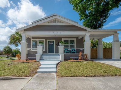 2702 W Palmetto St