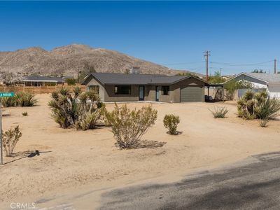 4638 Avenida La Mirada