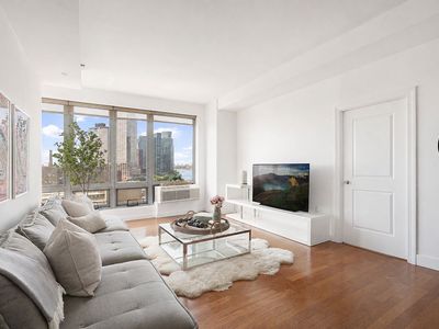 5-49 Borden Ave #8G
