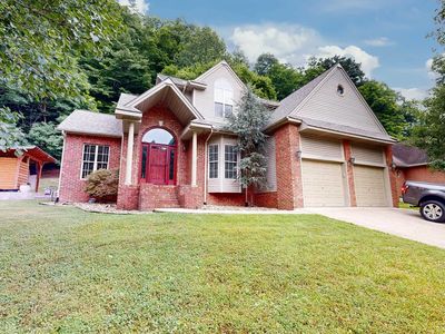 261 Private Drive 2265