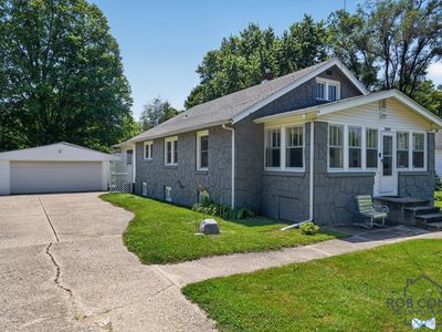 3909 Michigan Ave W