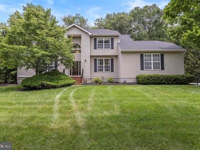 15 Arnold Ln