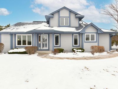 Property at 909 Bay View CIRCLE, Mukwonago, WI