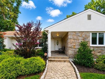 69 Elmhurst Ave